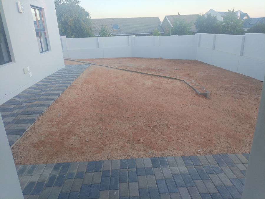 4 Bedroom Property for Sale in Tafelzicht Western Cape
